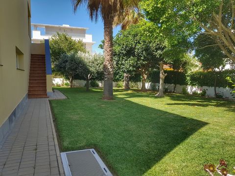 This is a charming, high-quality, two-storey detached villa within a spacious plot with room for a private swimming pool, situated within the friendly neighbourhood of Las Marinas, a few minutes’ walk from nearby amenities located within the area, ra...