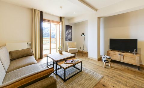 La residencia Les Fermes du Mont Blanc se encuentra en el centro de la estación de esquí de Combloux en Alta Saboya en los Alpes Frances. Esta residencia de lujo está actualmente en curso de clasificación 4 estrellas. Encontrará cerca de la oficina d...