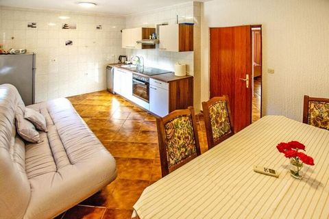 Near the coastal road of Seline and not far from the beach is this small private house with 2 good and modern furnished holiday apartments. In the spacious apartments, which have a nice terrace or balcony, find up to 6 adults and 1 child the right ac...