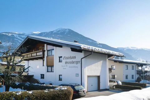 Maison de campagne avec un beau balcon, au milieu de la meilleure région de randonnée du Zillertal (550 m d'altitude). Cette maison confortable à la gestion familiale est située dans le quartier de Kleinboden et offre une détente parfaite en vacances...