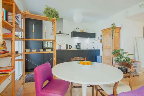 This semi-detached apartment in Roquefort les Pins in the Provence-Côte dAzur is best-suited for a small family with kids or a small group looking for a comfortable and royal French holiday. There is a swimming pool where you can enjoy a refreshing d...