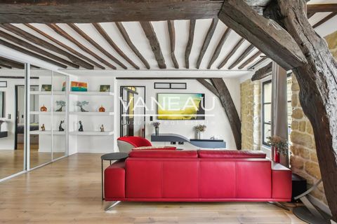 Vaneau Luxembourg agency presents this 54m2 pied-à-terre for sale in the prestigious Odéon district. This pied-à-terre comprises a large living room with fully-equipped kitchen, bedroom, shower room and separate toilet. LOI ALUR: 85 lots in the condo...