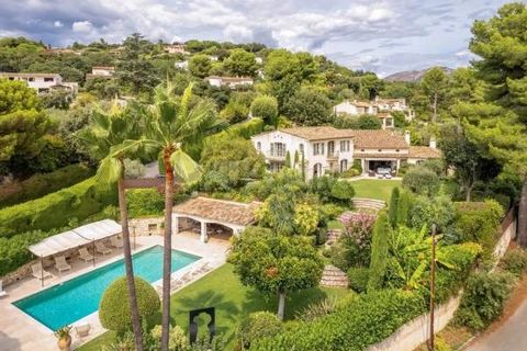 With lovely sea views and a beautiful view of the world famous village of Saint Paul de Vence, this magnificent Provencal villa in perfect condition is located in the most prestigious and sought-after private estate in the area, 