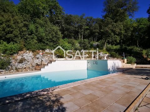 This house is located in absolute calm, on the heights of Dions, just 15 minutes from the city center of Nimes. You will enjoy a maintained and wooded exterior as well as an original swimming pool facing nature and a room equipped with toilet and sho...