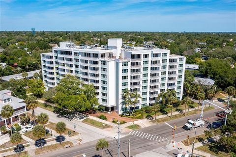 Completely transformed, this stunning 6th-floor unit in Harbour Hill Condominium boasts brilliant design and a prime location on Beach Drive in Historic Old Northeast, just steps away from the vibrant offerings of downtown St. Pete. With 2 bedrooms, ...