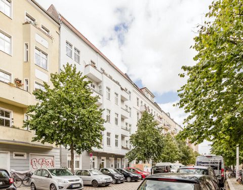 Address: Berlin, Corinthstraße 53 Property description At a glance: – 8 apartments for sale – 1 to 5 rooms – approx. 37 to 139 sqm – bathrooms with bathtub or shower – balconies or terraces – Partly with elevator – bicycle parking spaces – Energy cer...