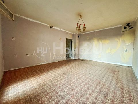We present to your attention a lovely two-bedroom apartment located in the heart of Asenovgrad. The apartment is located in a building that is right in the city center. The apartment has a net area of 83 sq.m. and is distributed between a spacious li...