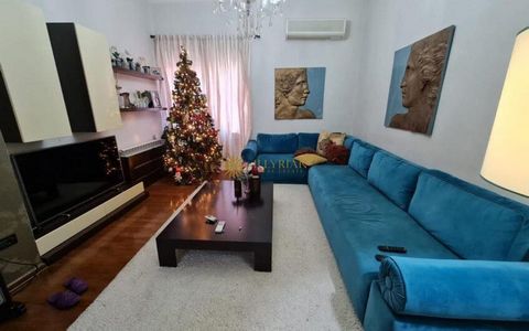 The apartment is located at the entrance of Dibra Street in the Center. General information Net area 120 m2. Usable terrace area 150 m2. 4th floor. Organization Living Room Cooking 2 bedrooms 2 Toilets BALCONY Other information The apartment is part ...
