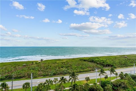 Beautiful 2 bed, 2 bath unit with stunning ocean views! Unit features an airy floor plan with spacious rooms and large balcony! Garage parking & storage incl. Great amenities include community pool, club room, fitness rooms, billiards, tennis, and pi...