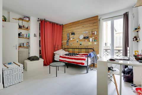 EXCLUSIVITY! Between DUGOMMIER, DAUMESNIL and BERCY metro stations The H&B Real Estate Group presents for sale this corner apartment located on the 1st floor of a condominium of good standing, overlooking a large courtyard. The studio consists of a l...
