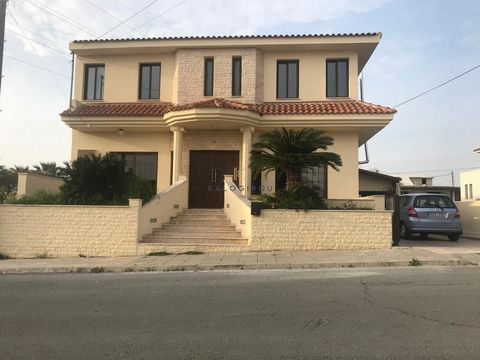 Located in Larnaca. Detached, Fully Furnished, Five Bedroom House for sale in Mall Area, Larnaca. Within close proximity to the New Metropolis Mall of Larnaca. Amazing location, as all amenities, such as schools, major supermarkets, entertainment and...