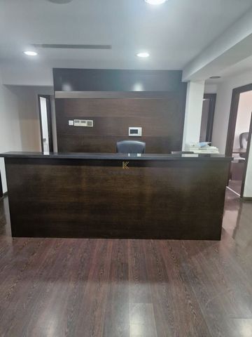 Located in Larnaca. Lovely, Top floor office in the heart of Larnaca City Center. Within walking distance to schools, amenities etc. Just a short drive to Larnaca International Airport. Property has a very easy access to the highway and is with walki...