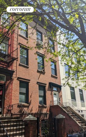 Nestled in the vibrant Williamsburg's Southside, this charming and large 4 Unit brick Townhouse presents an exceptional canvas allowing for maximum flexibility for its owner with the potential of multi-use and configuration. Truly a wonderful opportu...