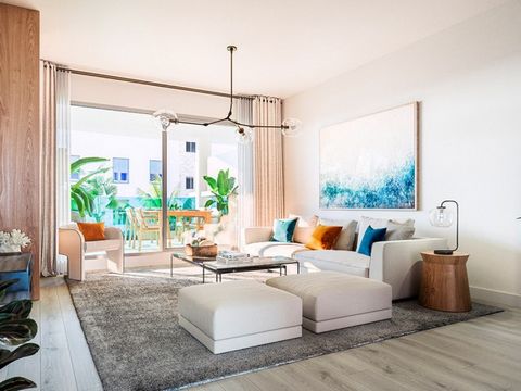 A modern and spacious apartment in Fuengirola, just a short drive to the town center and the beaches. The property is part of a new phase in an established development and comprises an open plan living and dining area with an open plan, fully fitted ...