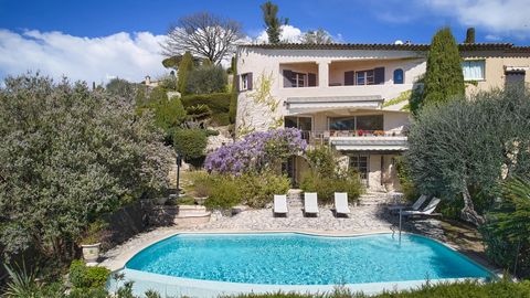 Ideally located between Valbonne and Mougins, within a gated, guarded and highly secured renowned domain, a most attractive villa, fully air-conditioned with open views on the landscaped garden of 636 m2 and the surrounding countryside. The property ...