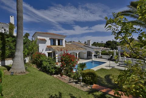 Great Villa located in a very prestigious area of Calahonda nestled in a stunning and mature garden with subtropical plants and trees with private heated pool and ample outdoor entertaining areas with lovely views of the Mediterranean in the distance...