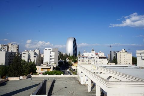 Discover your dream home in the sought-after area of Neapolis, Limassol. This 2-bedroom penthouse offers 90m² of covered living space. Built in 1987, the property boasts a prime location with easy access to local amenities and scenic views. The penth...