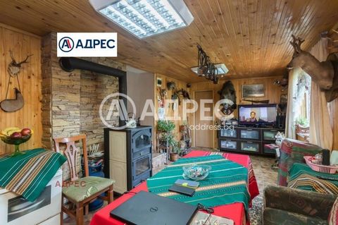 House on one floor, located in an extremely beautiful area. It is located 100 km from the city. Varna and 50 km from the town of Varna. Dobrich. The house consists of a large shed, four bedrooms, a living room, a kitchenette, two bathrooms with toile...