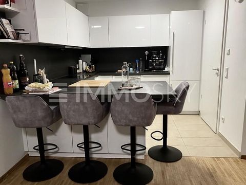 Welcome to this adorable 2 bedroom apartment with unique charm. The spacious rooms invite you to relax and feel good. This barrier-free apartment impresses with brightness, combined ventilation, underfloor heating, shutters, passive window ventilatio...