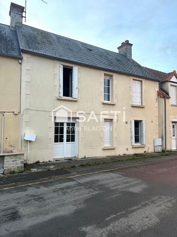 Sur la commune de CHEF-DU-PONT, votre conseillère de secteur, Anne BLAISON, vous propose cette jolie maison de bourg agencée sur 3 niveaux. Au premier niveau : un séjour/salon, une cuisine aménagée Au second niveau : 2 chambres, une salle de douche a...