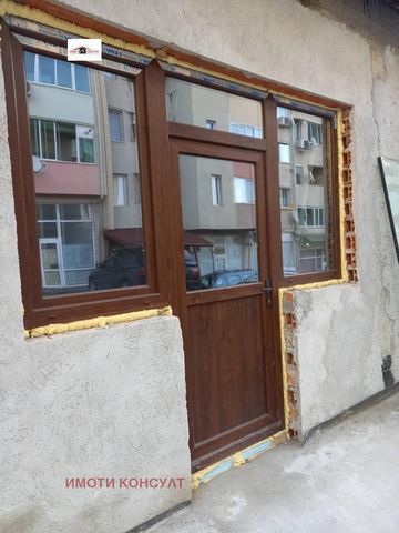 Imoti Consult offers for sale a shop in one of the most preferred neighborhoods, namely Imoti Konsult. Kartala . The property is located near a park, restaurants, shops and public transport stops. The shop is on the sidewalk level and its total area ...