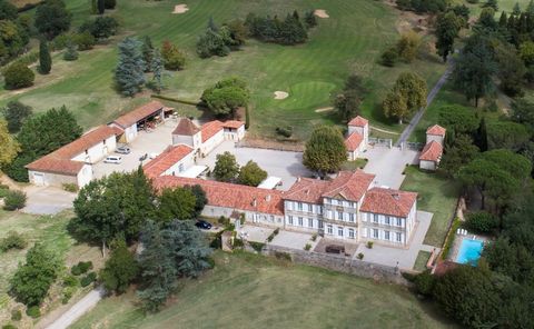 Elégant CHATEAU XIXs sur 70 ha, VUE PANORAMIQUE PYRÉNÉES, au bout d 'une allée, Toulouse-Blagnac 1h30