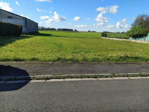 A vendre terrain à bâtir sur la commune de Monchecourt