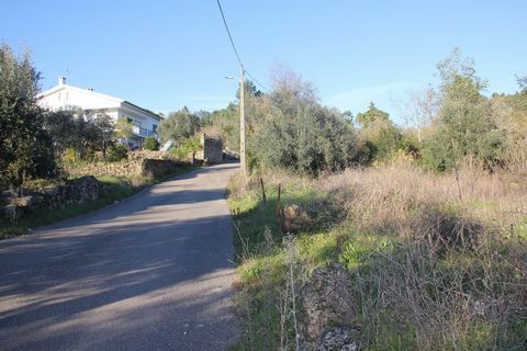 Descubra este magnífico terreno de 1800m² em Bruscos, Condeixa a Nova, Coimbra, por apenas 28.600. Este terreno oferece um ambiente tranquilo e sereno, ideal para construir a casa dos seus sonhos. O terreno possui uma excelente exposição à luz natura...