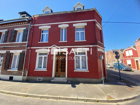 Maison de ville T5 avec 3 chambre et garage au coeur de St Quentin