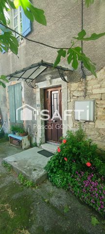 Maison de village centre Barjac