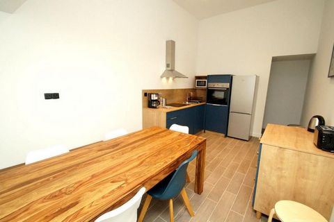 The residence les Marmottes is located in Les 2 Alpes resort. It is situated 50 m from the ski slopes and shops. The ski school is 100 m from the residence. Surface area : about 78 m². 3rd floor. Orientation : South. Living room with TV. Bedroom with...