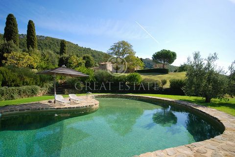The property “La Fonte” is composed of two farmhouses: The first one dates back to 1600 and used to be a small convent, while the other is more recent, dating back to 1900. They are both immersed in a large green area, entirely dedicated to the guest...