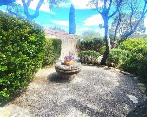Ref.: 3812CG - Close to ST Tropez, a few meters from the beach, all shops, restaurants, beautiful atypical villa of 190 m2 fully secured on a plot of 2320 m2, very wooded with several terraces with very different styles. You can welcome your guests a...