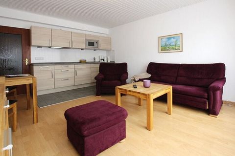 Only 1.4 kilometers from the beautiful sandy beaches of the North Sea: bright and modern furnished apartment house in the quiet district of Alt-Westerland. The apartments are spacious and were partially renovated in 2013. Stroll through the bustling ...
