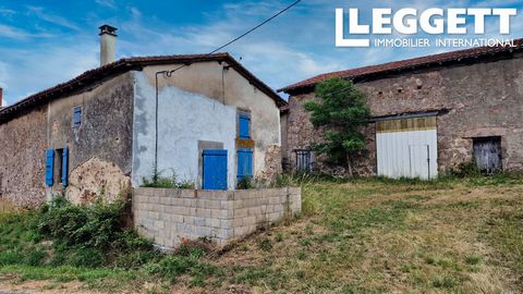 A22410TSM16 - Property with a house to finish renovating with large barns that had planning permissions to be gites. Near to the town of Chabanais. Information about risks to which this property is exposed is available on the Géorisques website : htt...