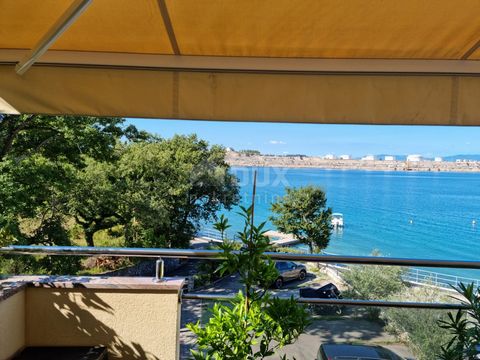 Location: Primorsko-goranska županija, Omišalj, Omišalj. KRK ISLAND, OMIŠALJ - Furnished apartment 20 meters from the sea Apartment in a quality residential building with an elevator, first row to the sea. It is located on the second floor, with a to...