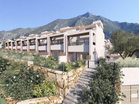 This new project comprises 23 exclusive townhouses with the best panoramic views at the highest part of the development. All the homes have unrestricted views with a south-easterly aspect towards the Marbella Bay and Gibraltar. The homes are delivere...