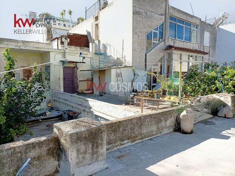 Investment Opportunity: Exclusively offered by our office, a 210 sq.m. detached house within a 262 sq.m. plot in Agioi Anargyroi. With a building coefficient of 1.6 and coverage of 0.6, this property opens the door to various usage options. Property ...