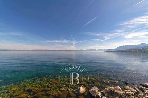 EXCLUSIVE RIGHTS - Amphion-les-Bains. Located in the town of Publier, in the “city of water” sector in Amphion-les-Bains, the residence is made up of 3 buildings with direct access to Lake Geneva. Close to schools, shops, the city's numerous sports a...