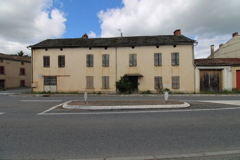 House offering 200m² of living space or 400m² with outbuildings to restore on a plot of 1400m². Superb rooms, tiled floors, character fireplace, high ceilings, flat fenced land, close to schools. Access RN 88 2 minutes away, located 10 minutes from C...