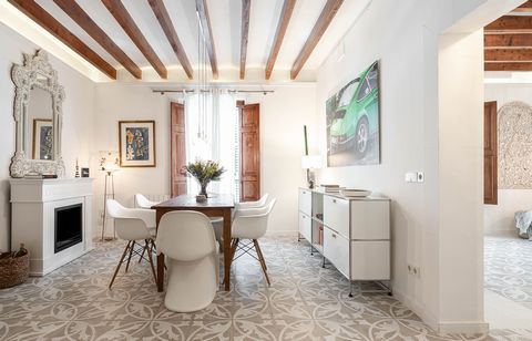 Stylish renovated apartment in Santa Catalina Fantastic apartment in Santa Catalina This charming apartment is located in a beautiful 19th century building in Santa Catalina. The popular Santa Catalina market is just around the corner and all the sma...