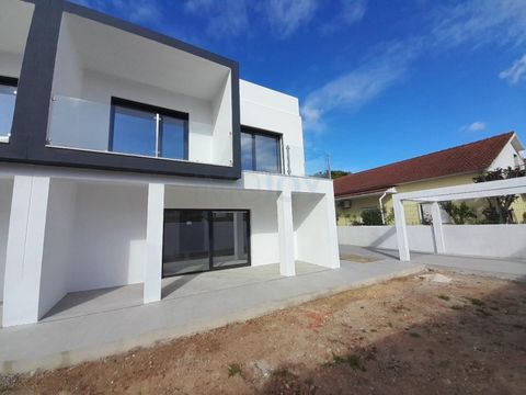 Fantastic 3 bedroom semi-detached house under construction, expected to be completed in June 2024, garden, barbecue and possibility of building a swimming pool. The villa is located on a plot of land with 282m2 and a total construction area of 163m2 ...