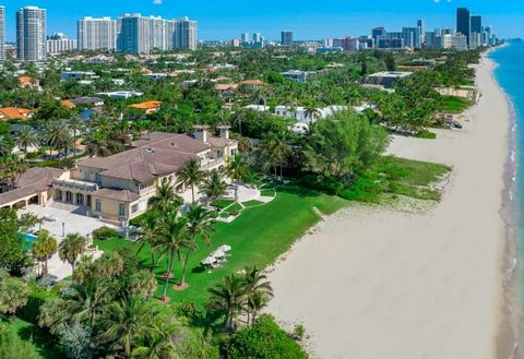 Ett komplex på sanden i Golden Beach placerat på ett furstligt sätt för dem som söker avskildhet. Med 250 fot havsfasad och 1,5 hektar är denna megafastighet den största strandfastigheten i Miami. Redo att inredas, med planer och tillstånd på gång fö...
