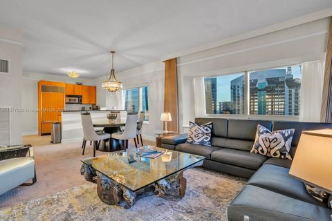 Luxurious sold fully furnished 2-bed, 2.5-bath unit at the 5-star Four Seasons hotel Brickell with breathtaking views. Features wood cabinetry, stainless steel appliances, and granite countertops in the full kitchen. Includes walk-in closets, full-si...
