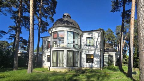 This property is intended for anyone who appreciates high quality and wants to live in one of the most prestigious districts of Jurmala. Kitchen and dining area, spacious living room, bathrooms.Swimming pool, gym, sauna, garage, utility room, guest a...