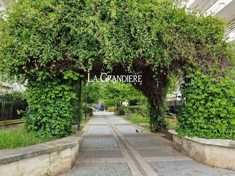 Boulogne Billancourt - Parc des Glacières/Marché Billancourt - Tuinniveau - 4 kamers - 3 slaapkamers - 100 m² - In een luxe gebouw profiteert dit volledig gerenoveerde appartement, kruising, van twee aangename terrassen, woonkamerzijde van 36 m² en s...