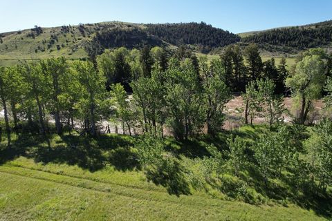 Situated on the banks of the Boulder River approximately 15 miles south of Big Timber, Montana, the Boulder River Legacy Property offers 150± acres of southcentral Montana sporting lifestyle.Fishing enthusiasts will be thrilled to discover the 1/2 mi...