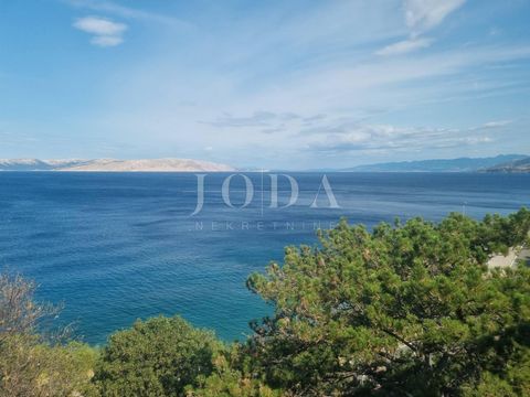 Location: Ličko-senjska županija, Senj, Sveti Juraj. ID CODE: 5963 Marina Mudrovčić Agent s licencom Mob: 0915787803 Tel: 051 403 771 E-mail: marina@joda-nekretnine.hr www.joda-nekretnine.hr Ana Šutalo, bcc.oec Agent s licencom Mob: 0976252606 Tel: 0...