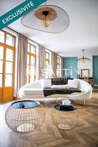 Appartement Haussmanien T4, 142m2 avec balcon filant