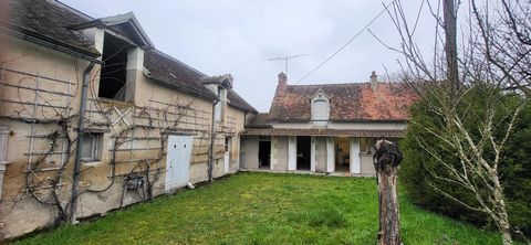 En campagne, jolie fermette ancienne à rénover